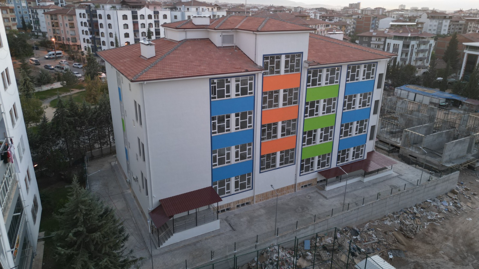 Malatya İli Battalgazi İlçesi Cengiz Topel 24 Derslikli Ortaokul Yapım İşi